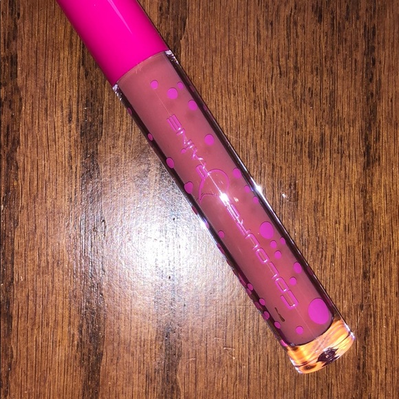 Matte lipstick - Picture 2 of 2